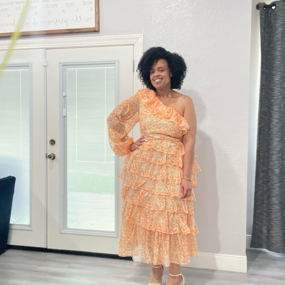 Elegant One-Shoulder Orange Ruffle Dress - Picture 2 of 9